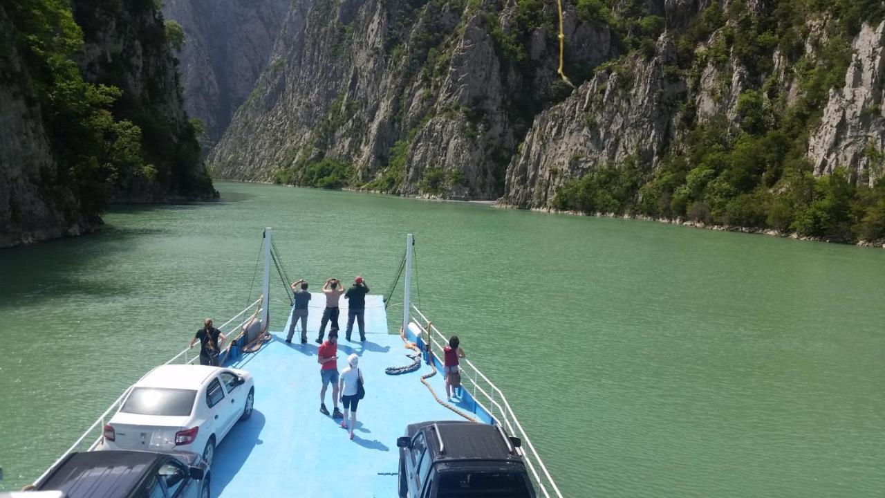 Florians Guesthouse Shkodër Esterno foto